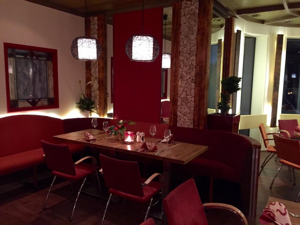Hotel Bremer Tor Stuhr Bagian luar foto